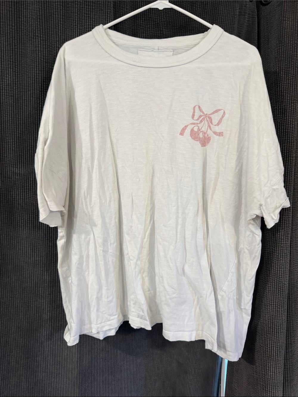 Women’s Aerie White T‑Shirt with Pink Bow Graphic